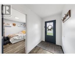 5691 Penetanguishene Road, Springwater, ON L0L1P0 Photo 10
