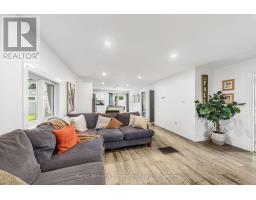 5691 Penetanguishene Road, Springwater, ON L0L1P0 Photo 13