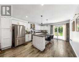 5691 Penetanguishene Road, Springwater, ON L0L1P0 Photo 16