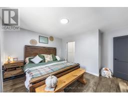 5691 Penetanguishene Road, Springwater, ON L0L1P0 Photo 19