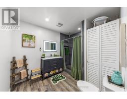 5691 Penetanguishene Road, Springwater, ON L0L1P0 Photo 22