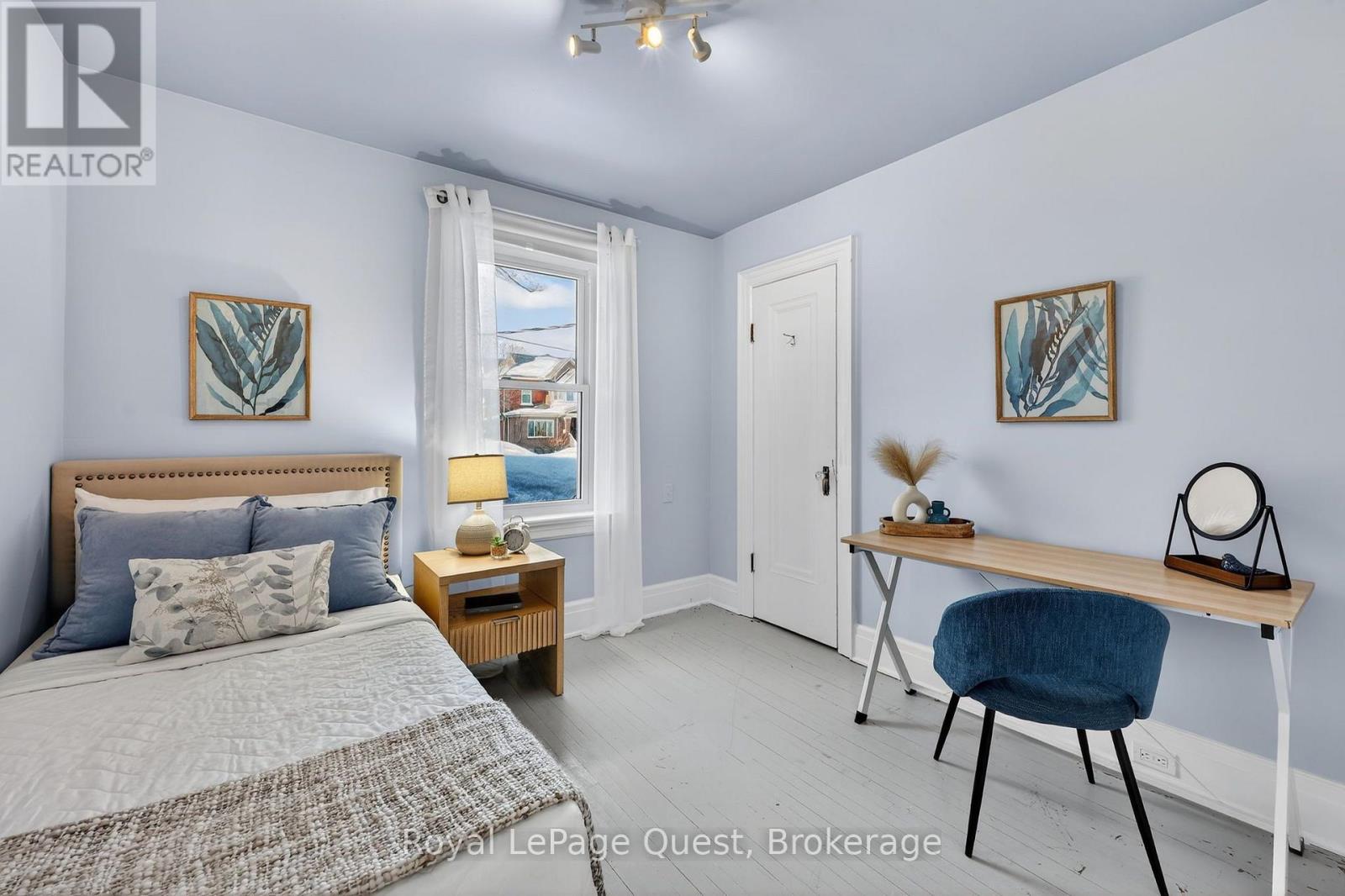 109 BRANT STREET E - 35