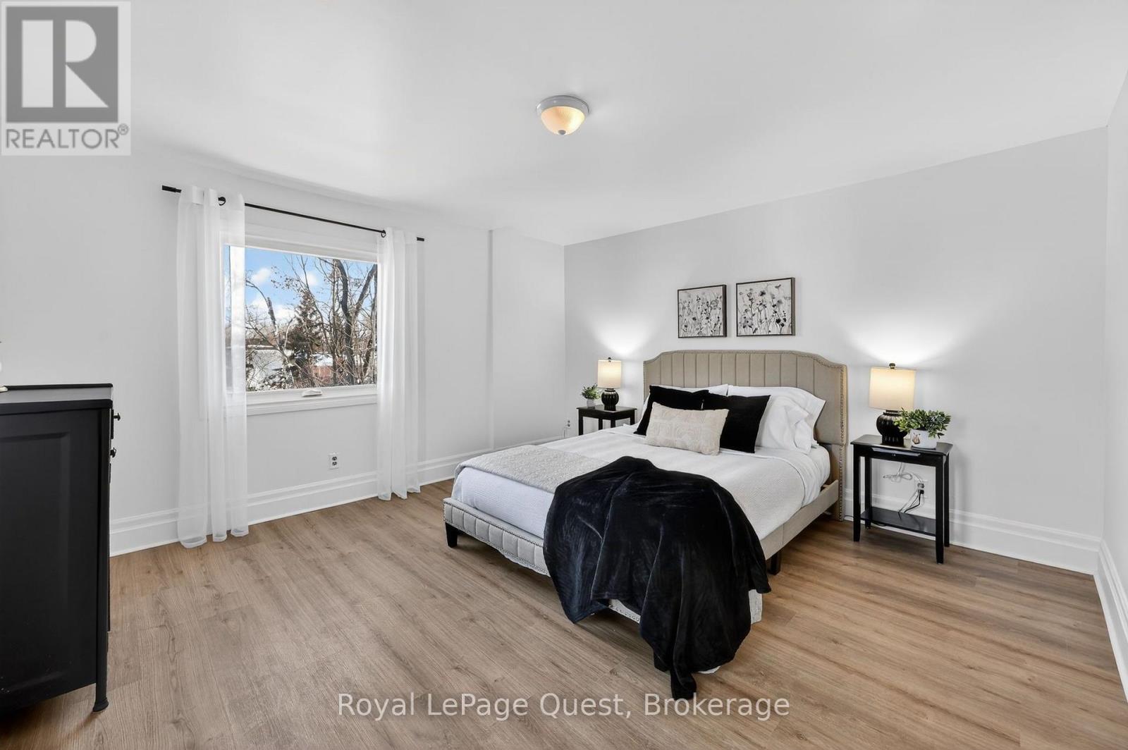 109 BRANT STREET E - 37