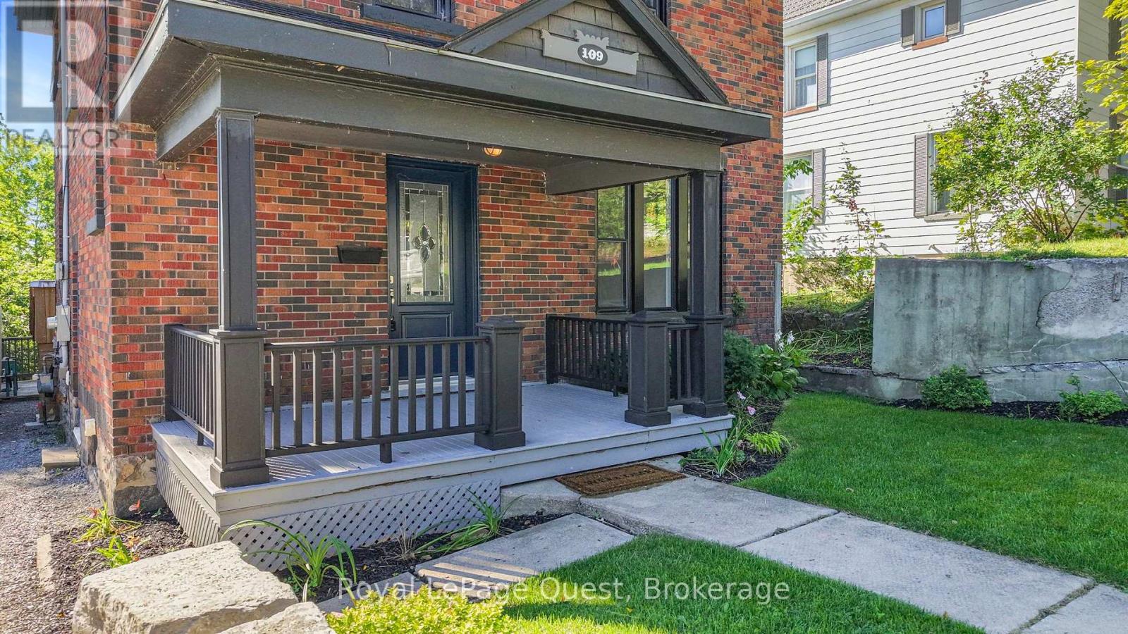 109 BRANT STREET E - 5