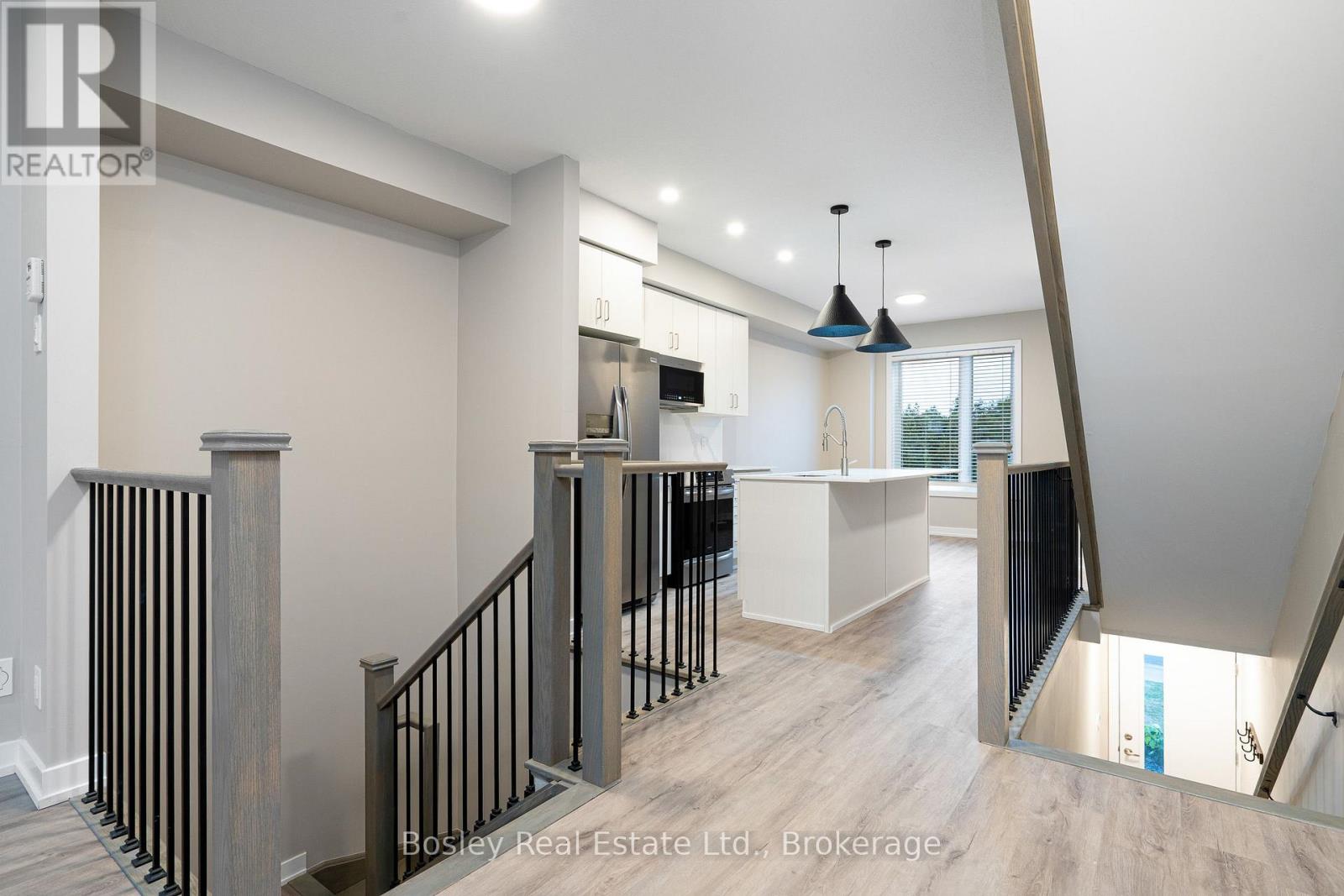 56 Winters Crescent, Collingwood, Ontario, L9Y5H8, Collingwood, Ontario — photo 3 of 5