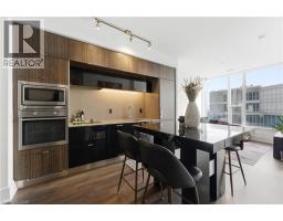 10 York Street Unit# 3807, Toronto, ON M5J0E1 Photo 11