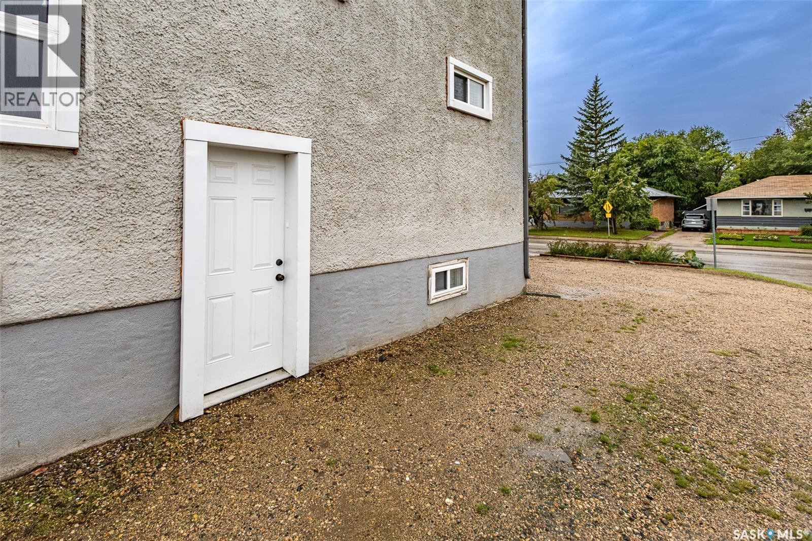 1209 Cumberland AVENUE S - Image 54