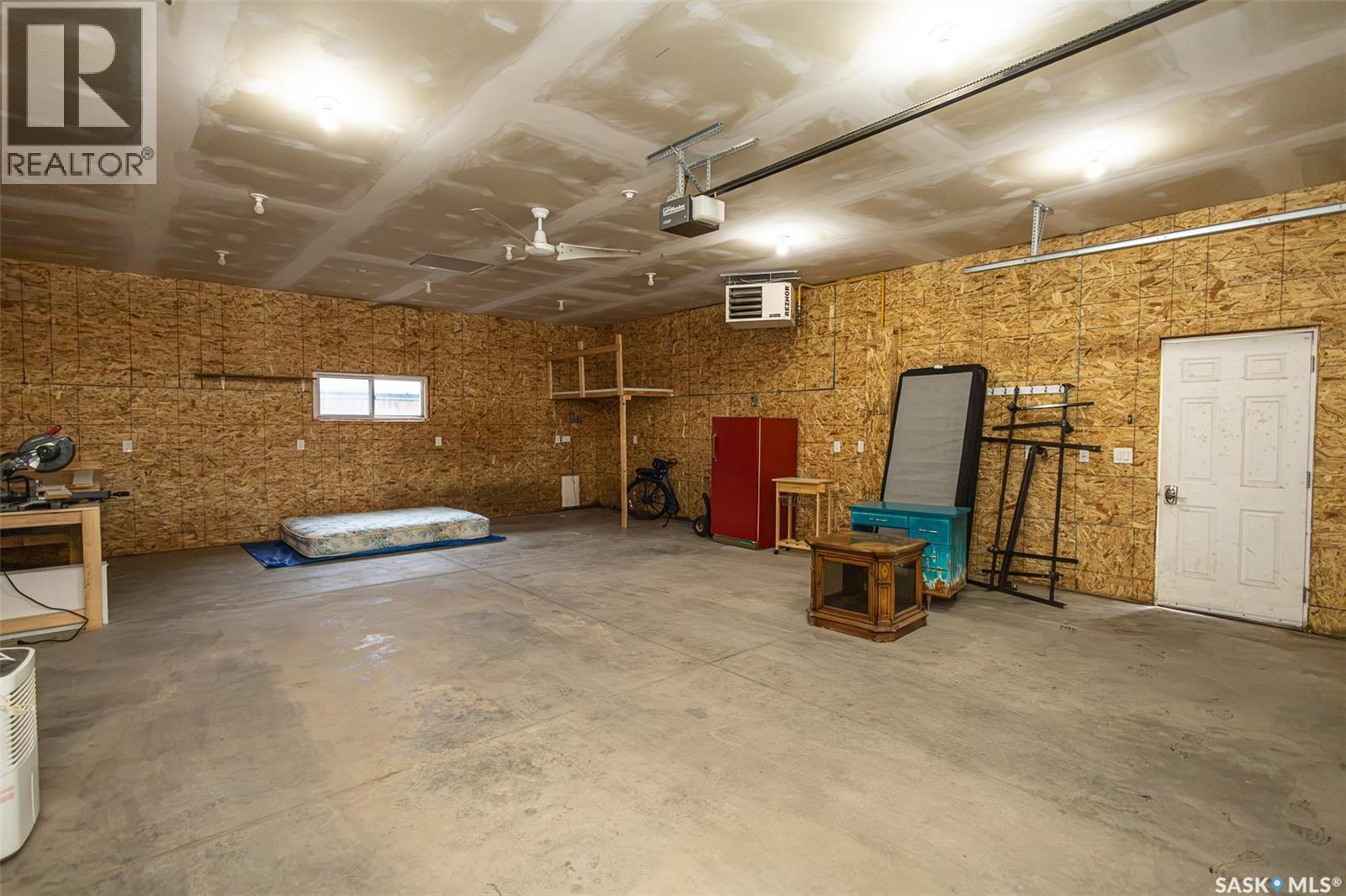 1209 Cumberland AVENUE S - Image 61