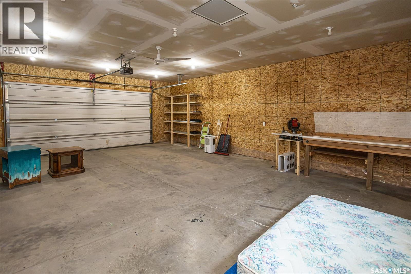 1209 Cumberland AVENUE S - Image 63