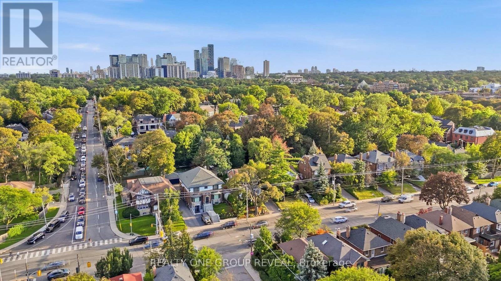 83 LAWRENCE AVENUE E - 11