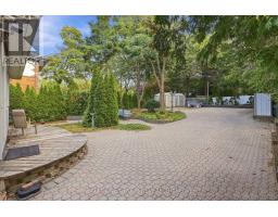 83 Lawrence Avenue E, Toronto, ON M4N1S5 Photo 6