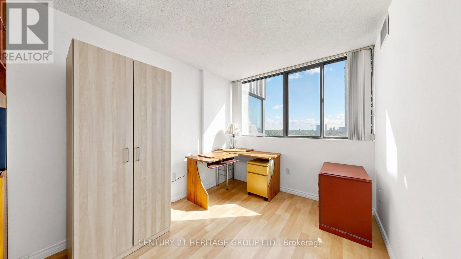 #1503 80 ANTIBES DRIVE - 23