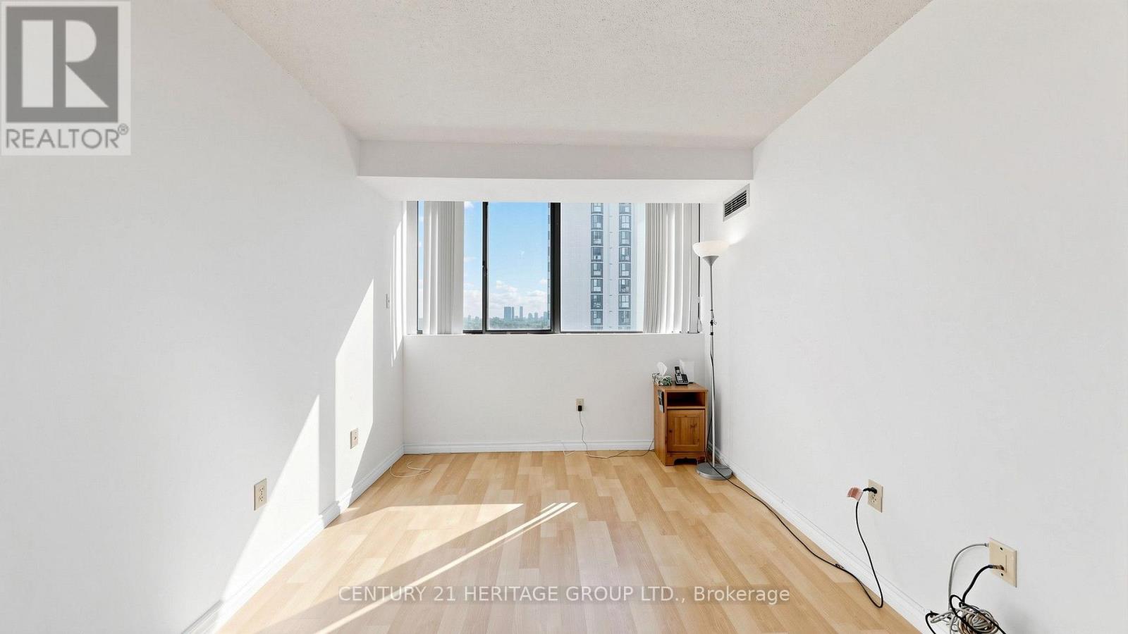 #1503 80 ANTIBES DRIVE - 25