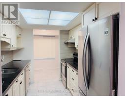 Bathroom - 1303 - 33 University Avenue, Toronto, ON M5J2S7 Photo 9
