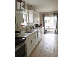 13 Mulberry Crescent, Toronto, ON M6C1N4 Photo 10