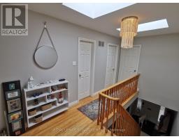 13 Mulberry Crescent, Toronto, ON M6C1N4 Photo 12