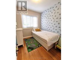13 Mulberry Crescent, Toronto, ON M6C1N4 Photo 17