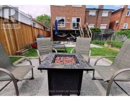 13 Mulberry Crescent, Toronto, ON M6C1N4 Photo 32