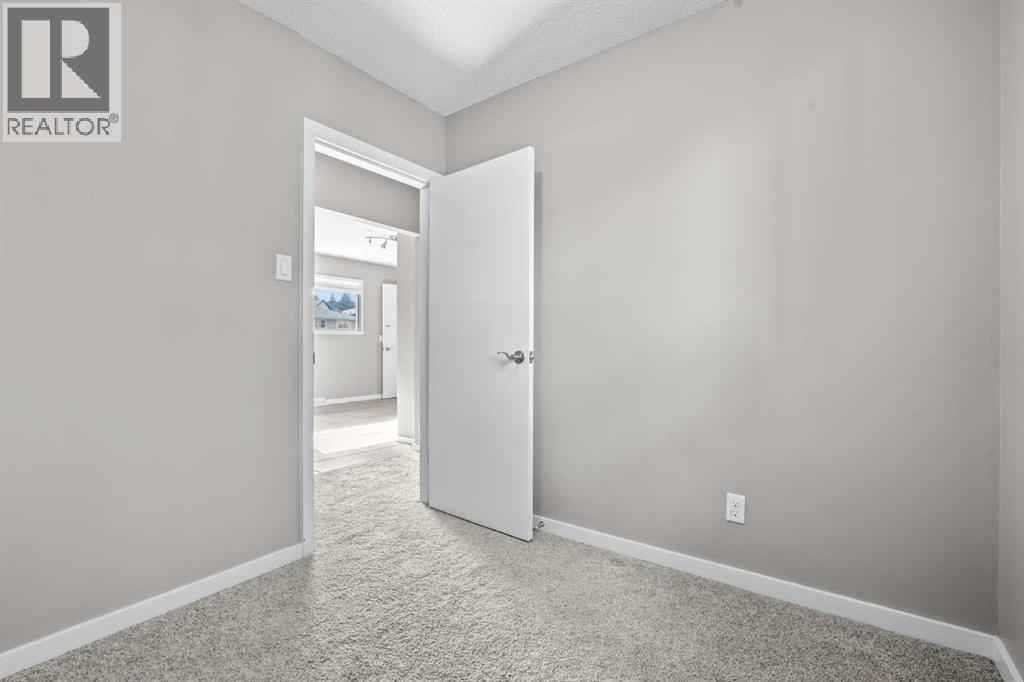 8320 Bowness Road NW - Image 20