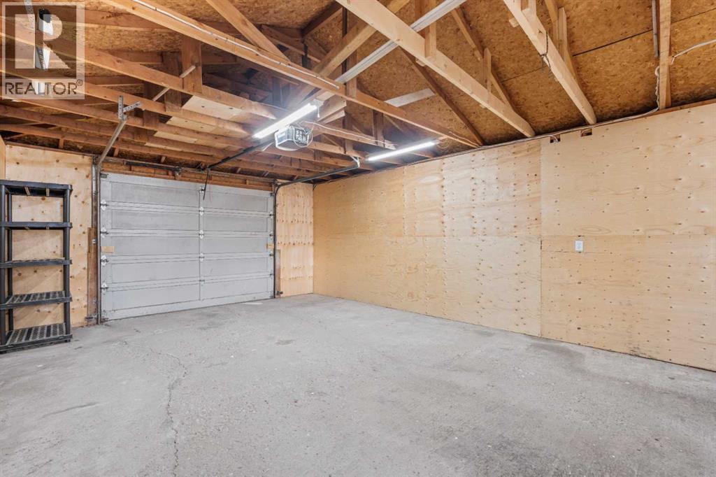 8320 Bowness Road NW - 38