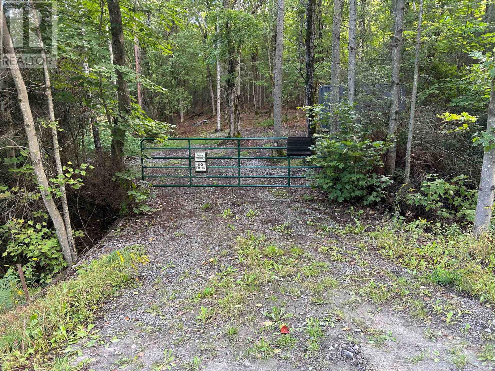 - BOUNDARY ROAD