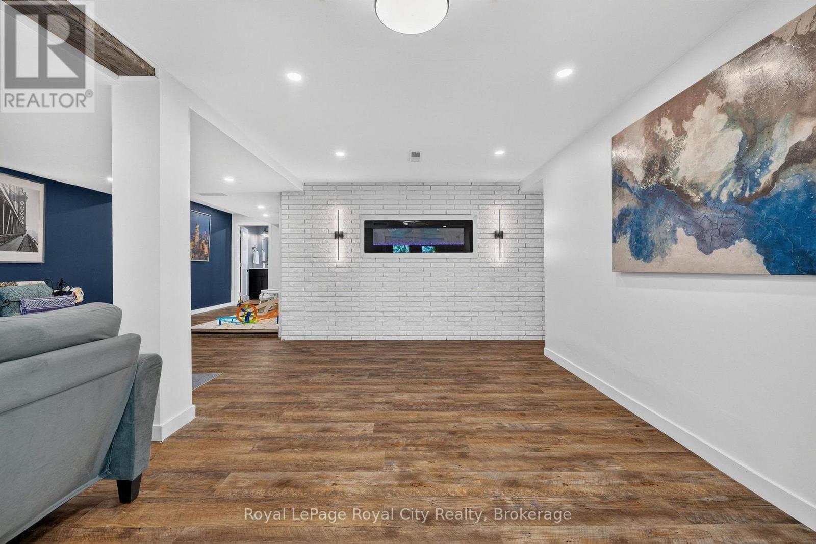 393 MAIN STREET S - Image 28
