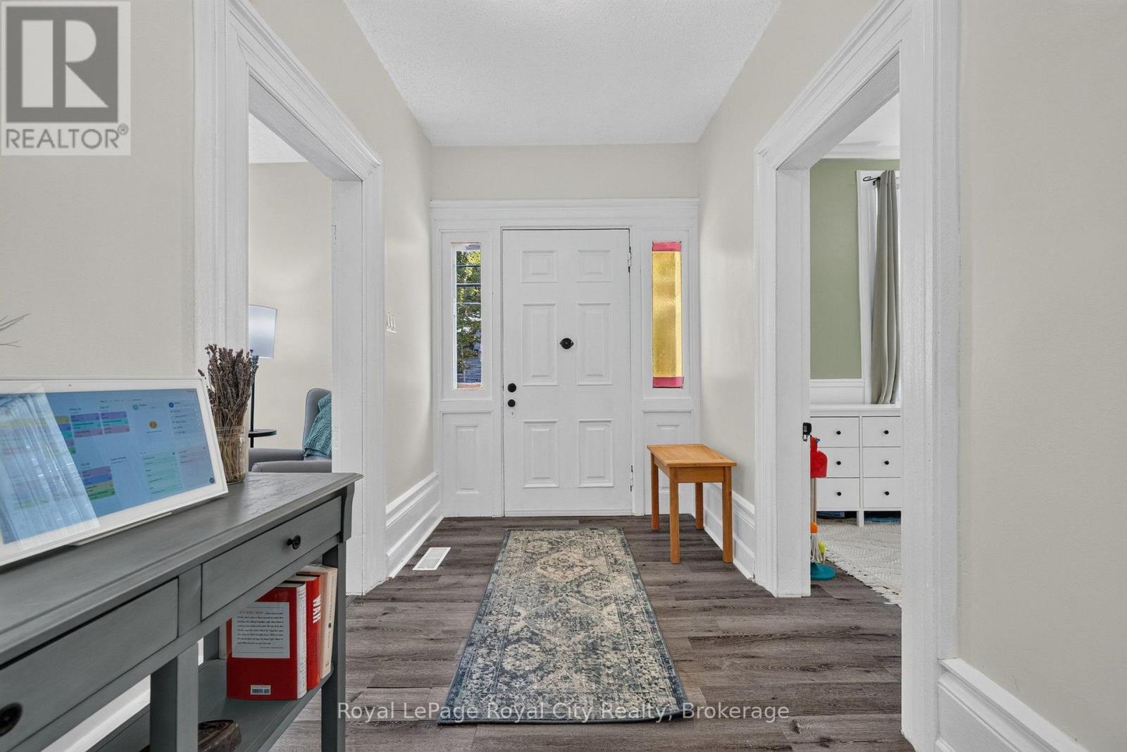 393 MAIN STREET S - 4