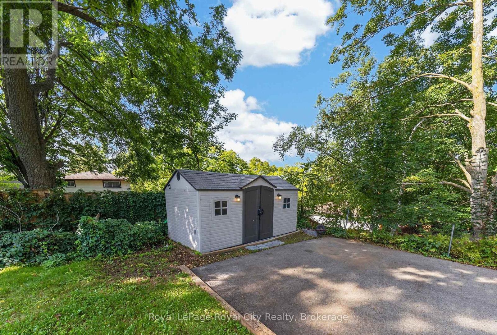 393 MAIN STREET S - 45