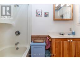 1106 Clear Lake Road, Muskoka Lakes), ON P0C1M0 Photo 17