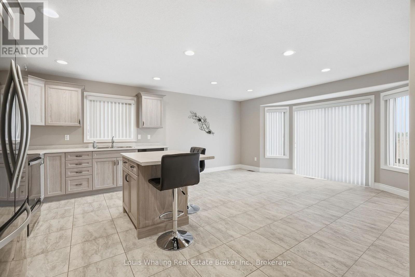 766 15TH STREET - 10