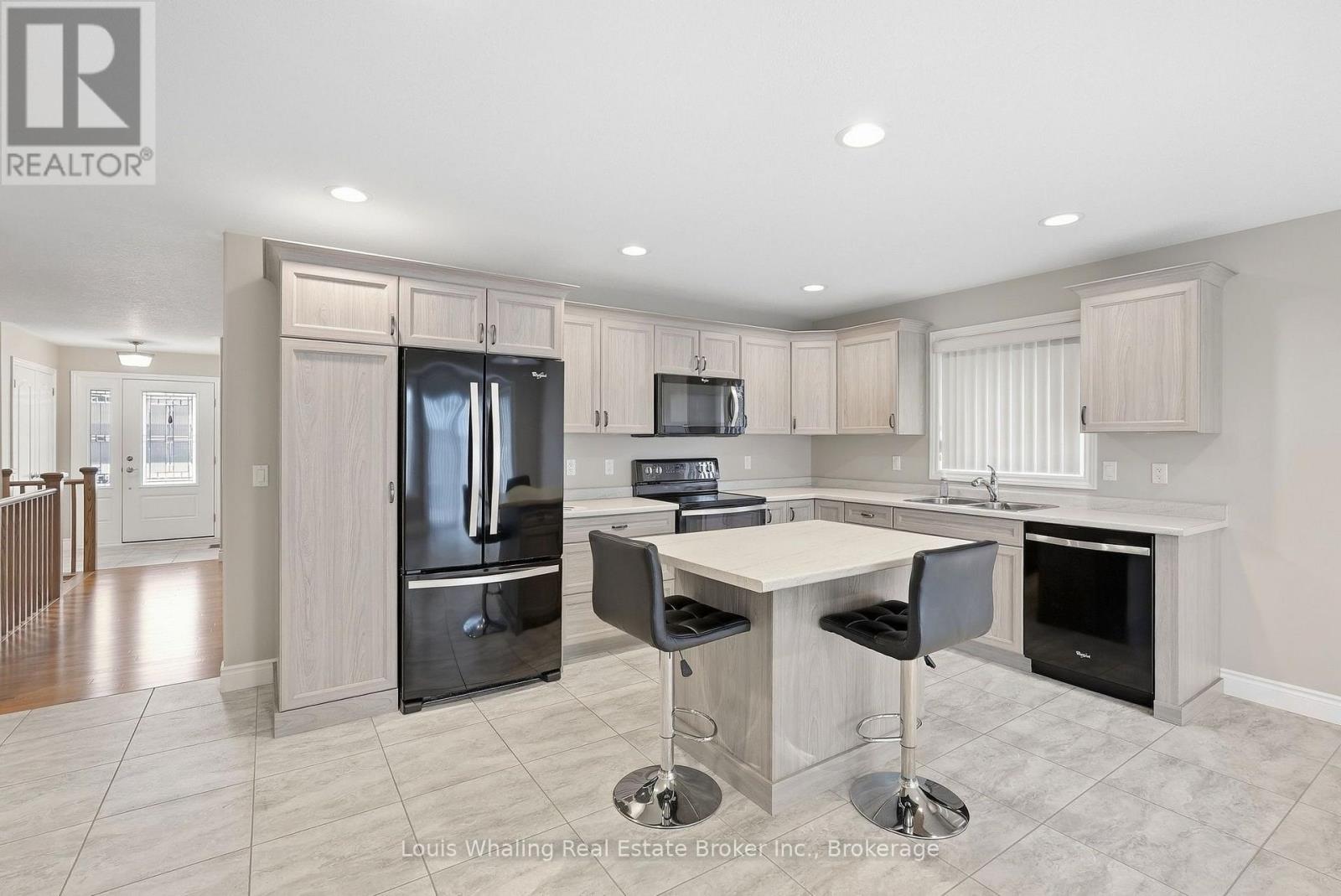 766 15TH STREET - 9
