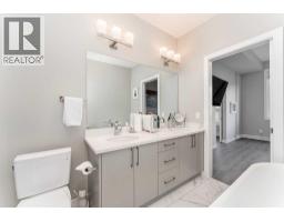 114, 106 Stewart Creek Rise, Canmore, AB T1W0N3 Photo 39