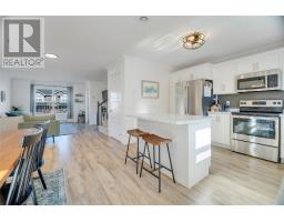 6 Hubbard Place thumbnail 3