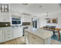 6 Hubbard Place thumbnail 4
