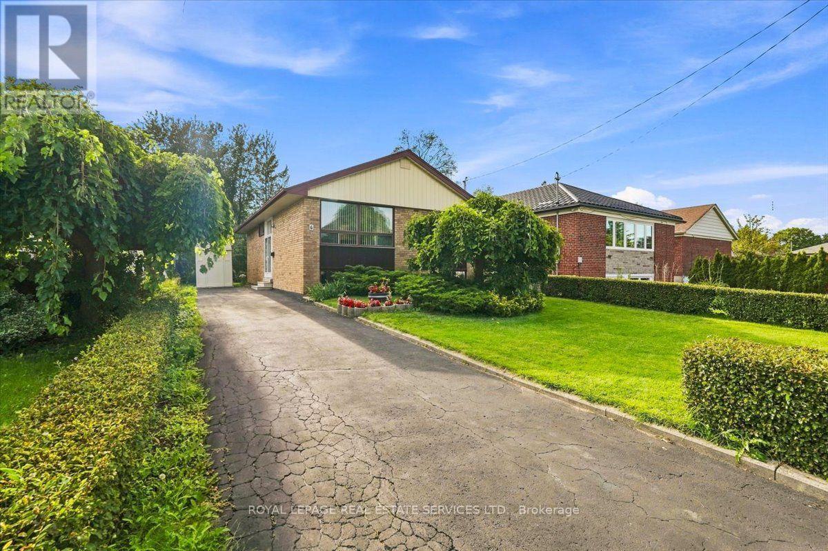 Photo of 6 Clifford Court