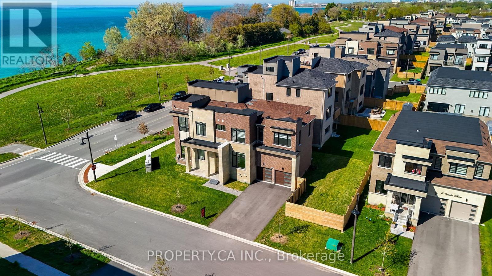 2 Yacht Drive, Clarington, ON