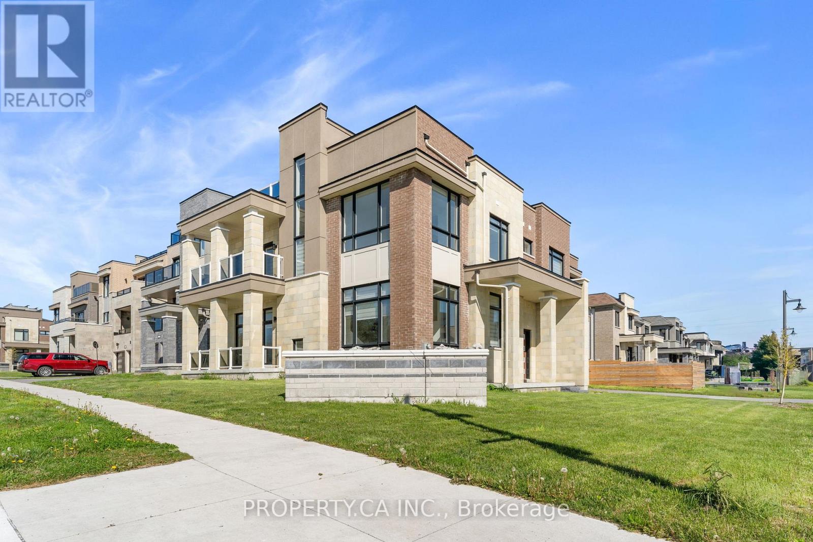 2 Yacht Drive, Clarington, ON photo 2