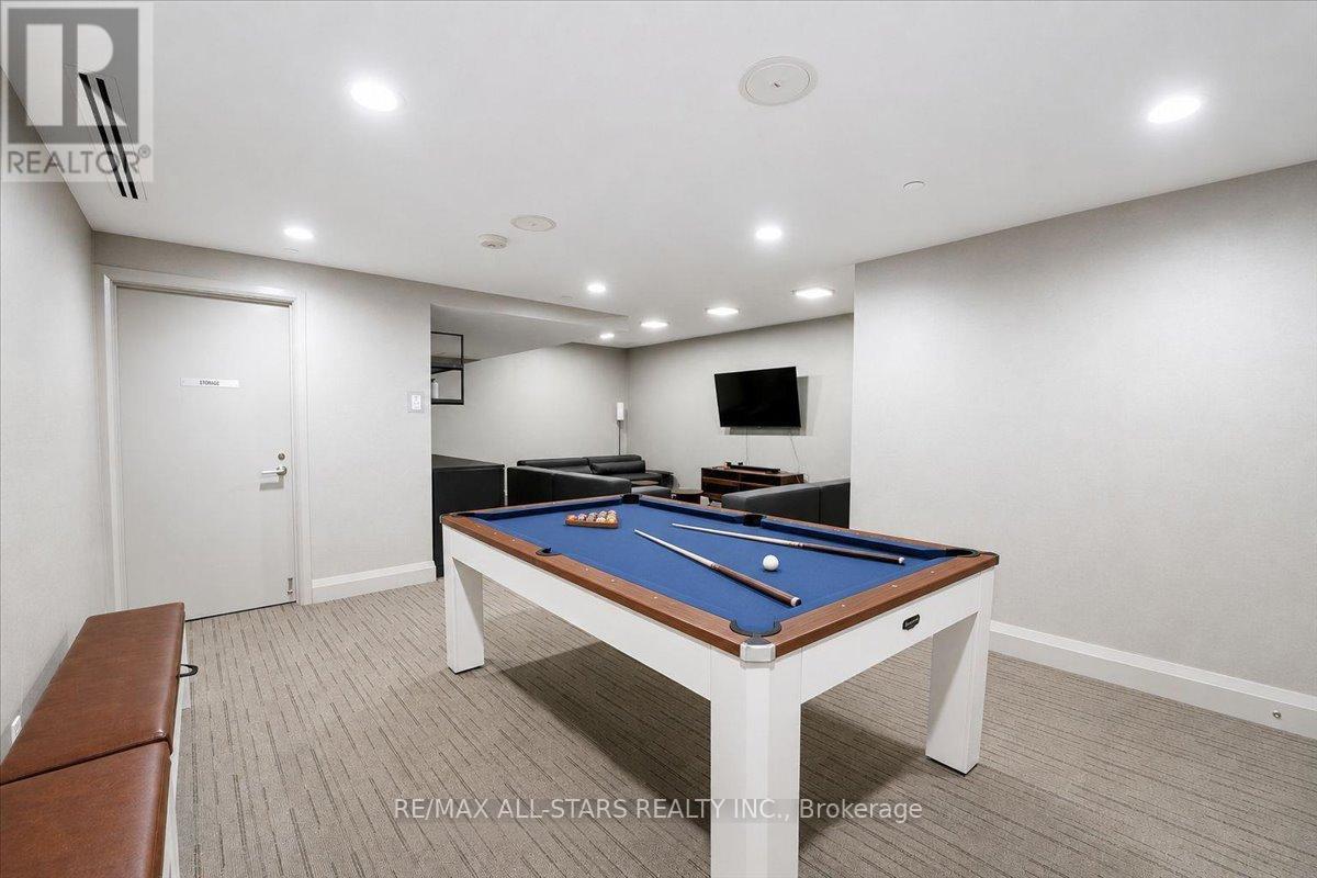 #824 8 TRENT AVENUE - Image 33