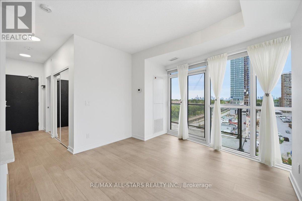 #824 8 TRENT AVENUE - 8