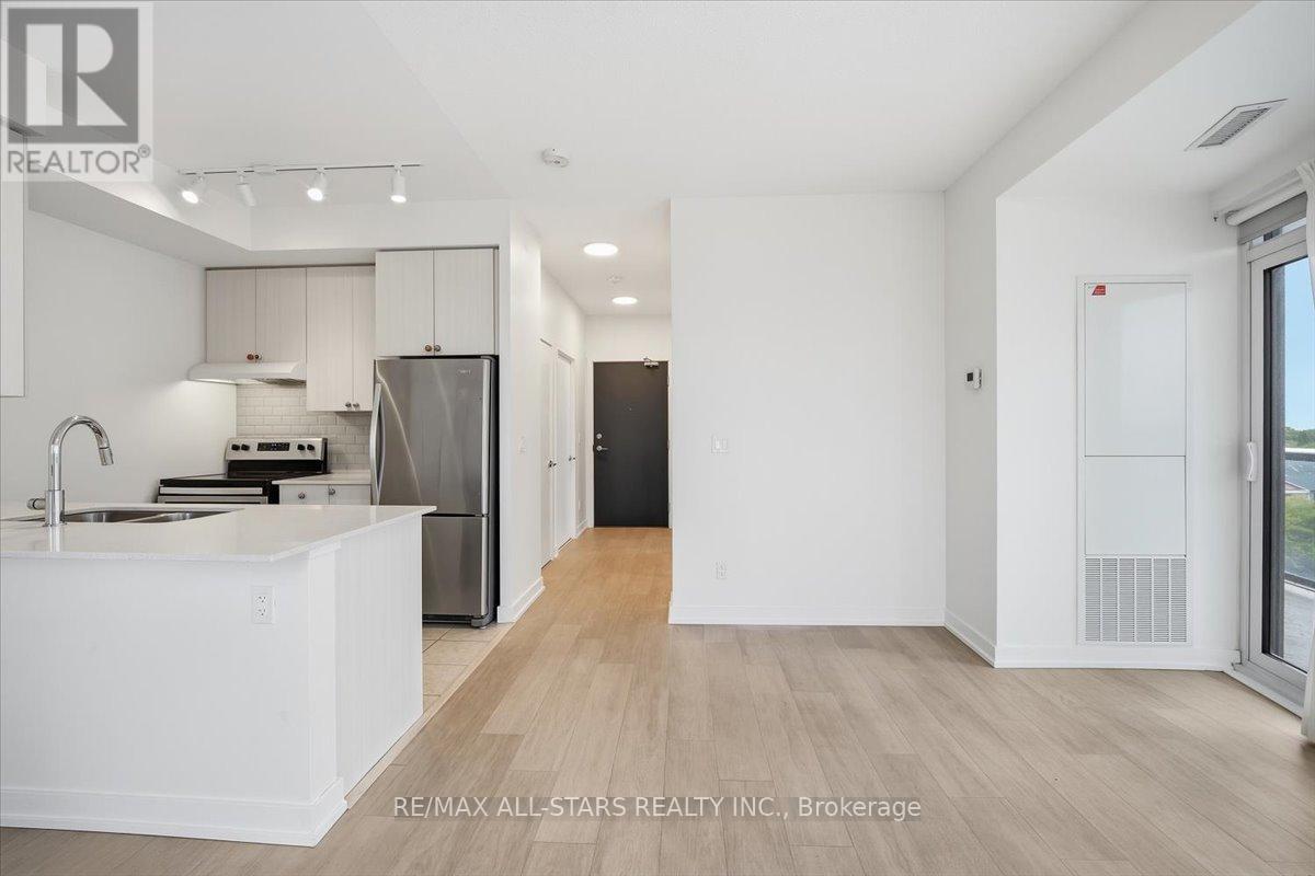 #824 8 TRENT AVENUE - 9