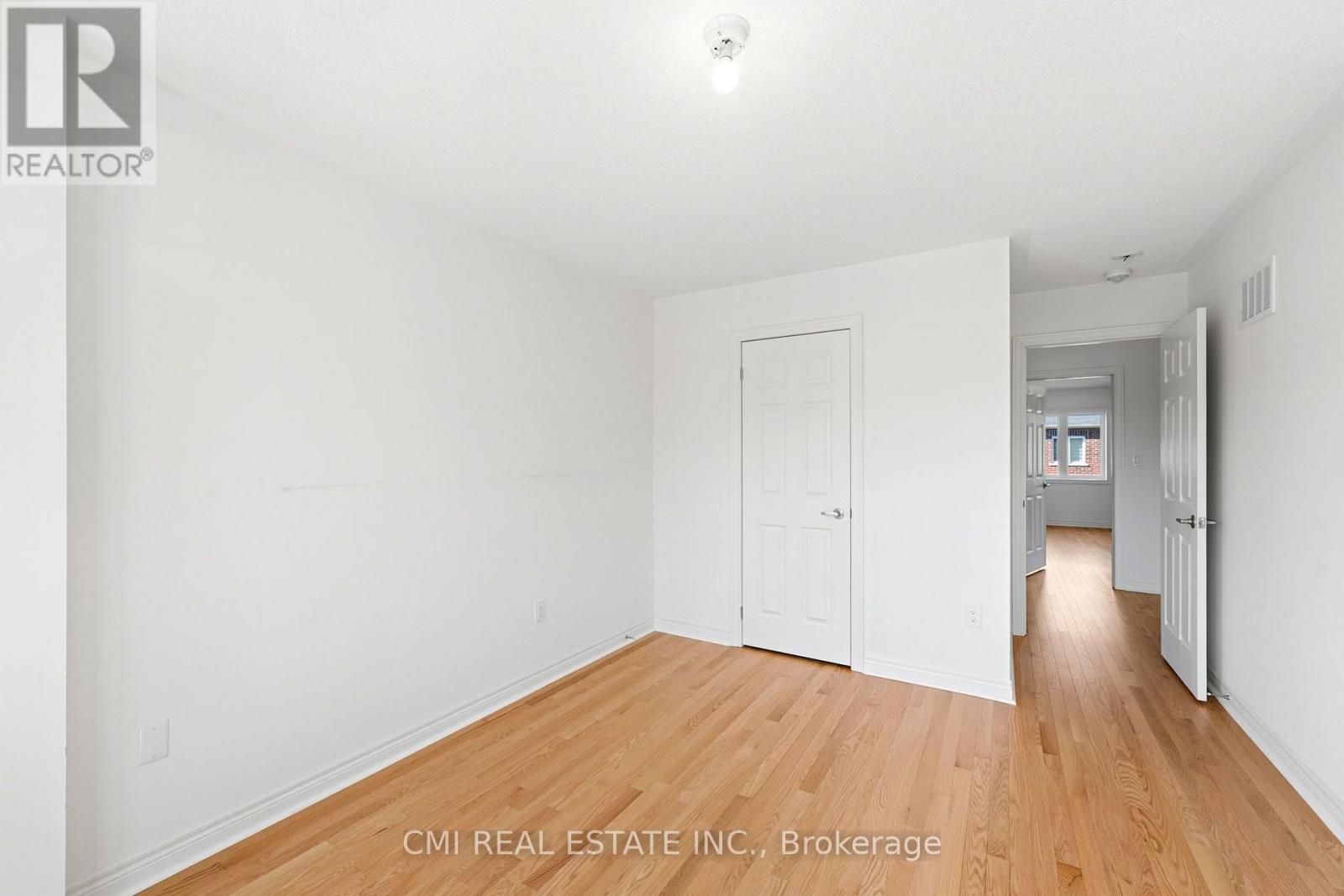 664 Fleetwood Drive, Oshawa, ON photo 23