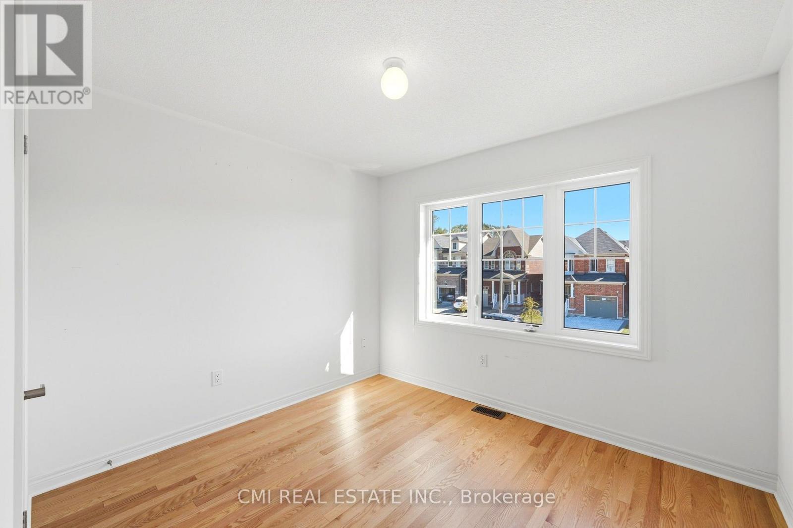 664 Fleetwood Drive, Oshawa, ON photo 24