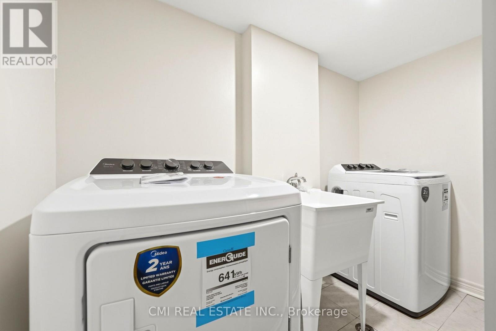 664 Fleetwood Drive, Oshawa, ON photo 38