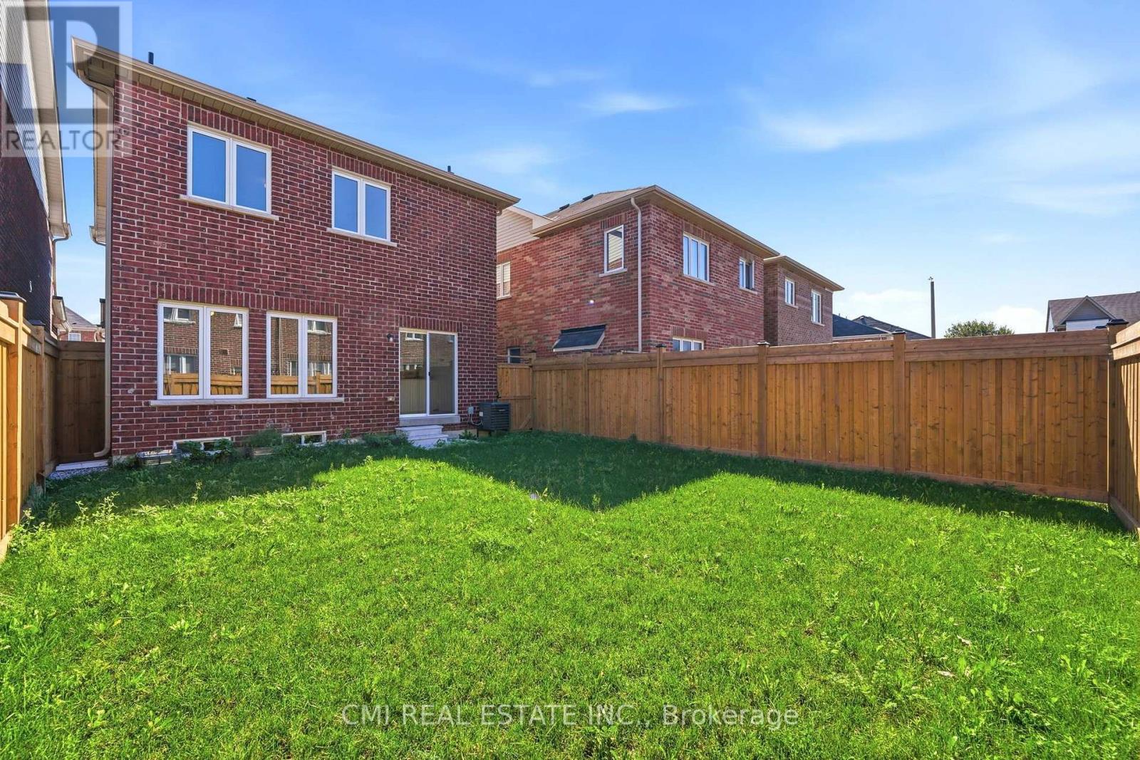 664 Fleetwood Drive, Oshawa, ON photo 47