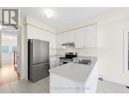 664 Fleetwood Drive, Oshawa, ON L1K0A2 Photo 13
