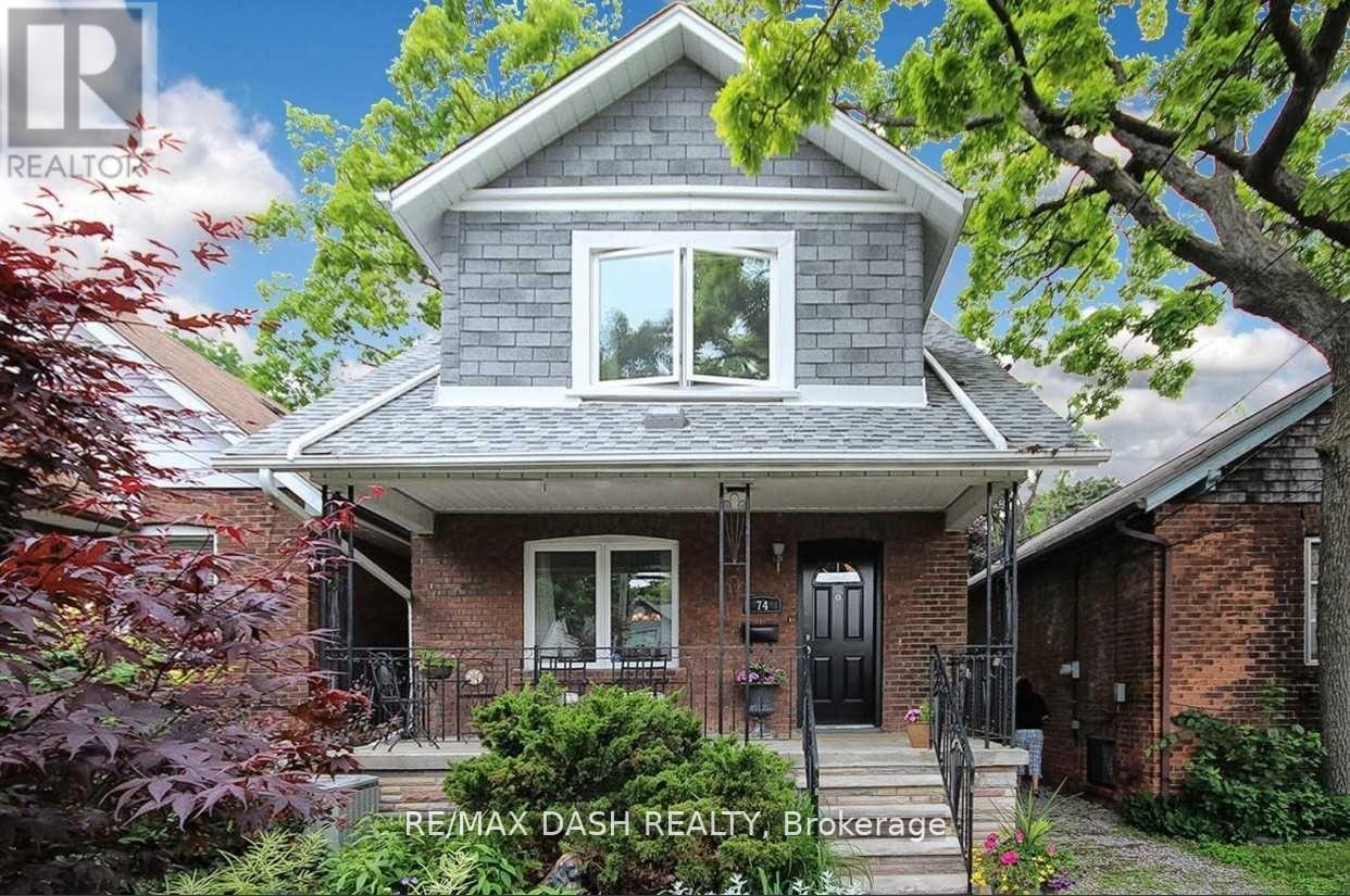 Photo of 74 Oak Park Avenue