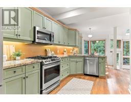92 Highcroft Road, Toronto, ON M4L3G5 Photo 20
