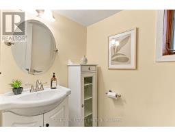 92 Highcroft Road, Toronto, ON M4L3G5 Photo 25