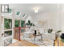 Living room - 92 Highcroft Road, Toronto, ON M4L3G5 Photo 9