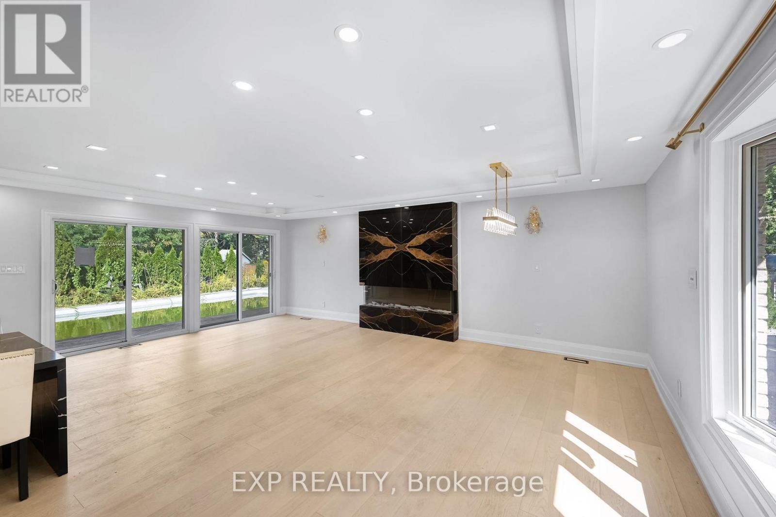 388 BOUCHIER STREET - 12